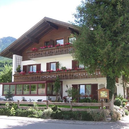 Gaestehaus Poeppl Unterwössen Екстериор снимка
